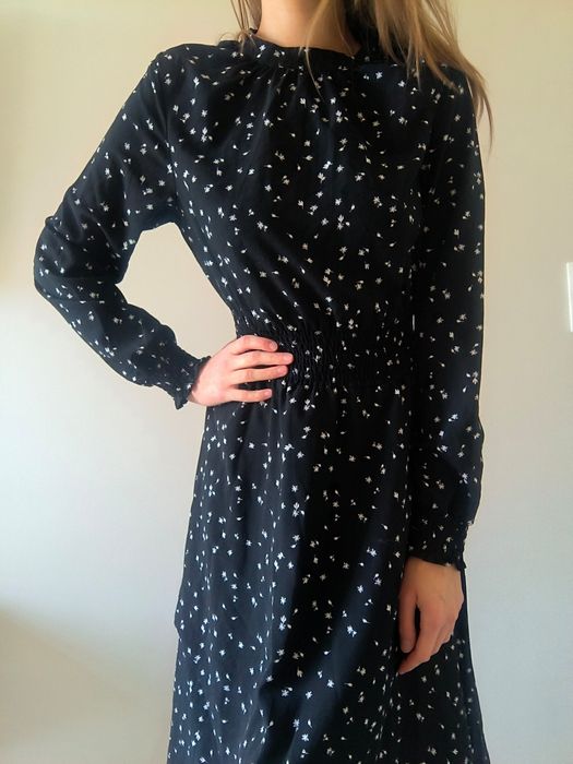 Sukienka damska elegancka czarna w  drobne kwiaty