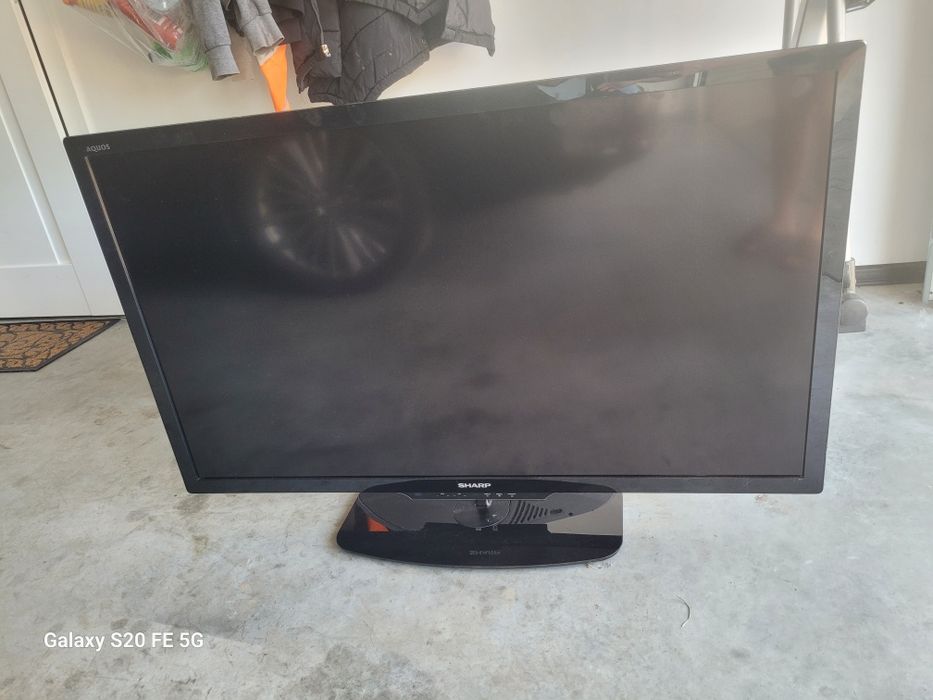 Telewizor Sharp 46 cali