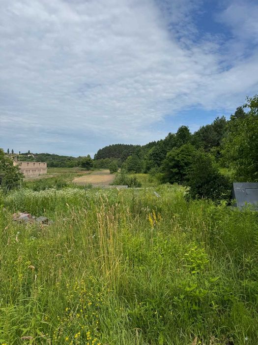 Підготовлена ділянка у Музичах: фундамент, вода, септік, світло, озеро