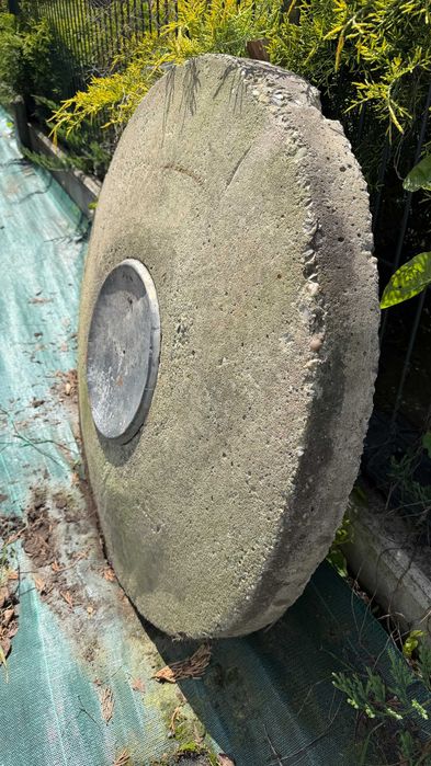 pokrywa betonowa z rewizją - 79 cm