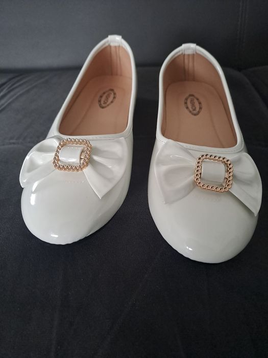 Białe buty Nowe komunia/wesele