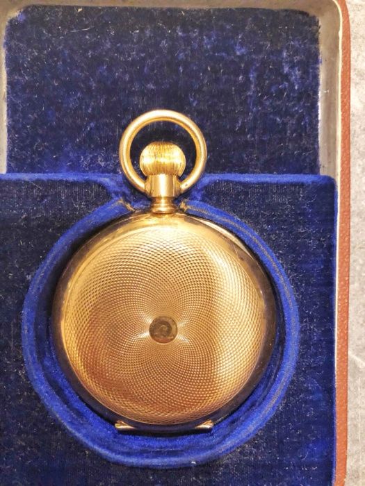 Золотые карманные часы Waltham watch American