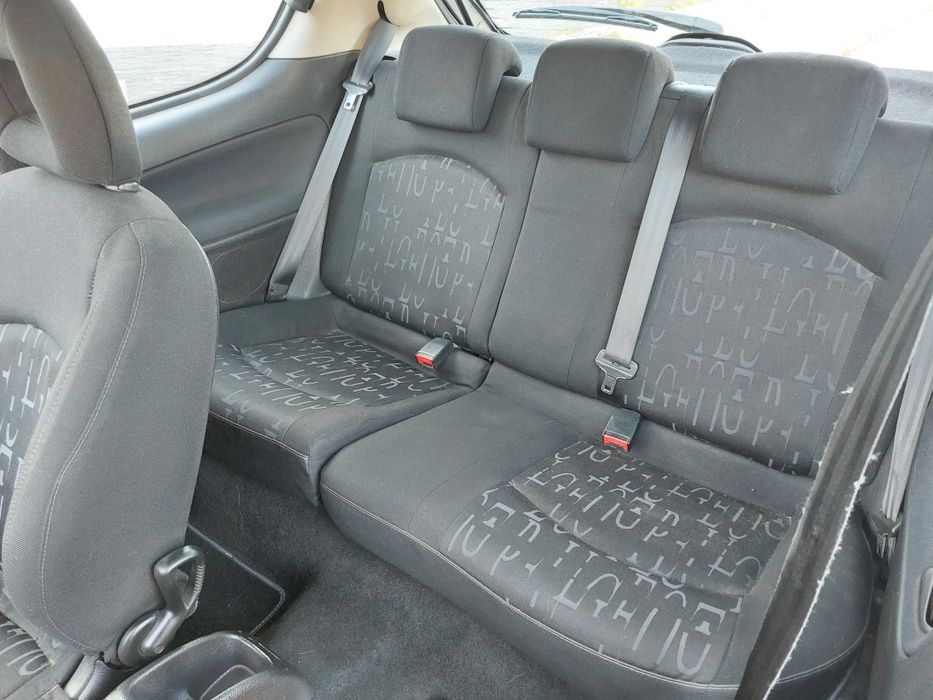 Peugeot 206 XS 2.0 Hdi Ano 2003 estimado económico 2 donos