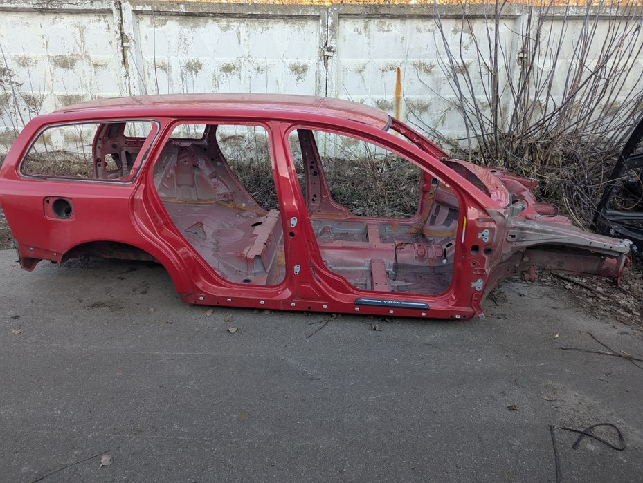 Кузов Четверть Volvo V50
