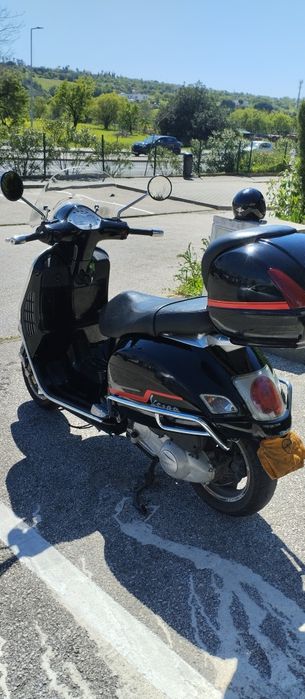 Vespa Granturismo 200