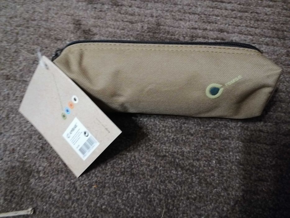 Mochila/Pasta castanha marca Ambar