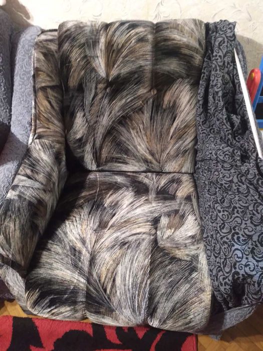 Розкладний диван з кріслами