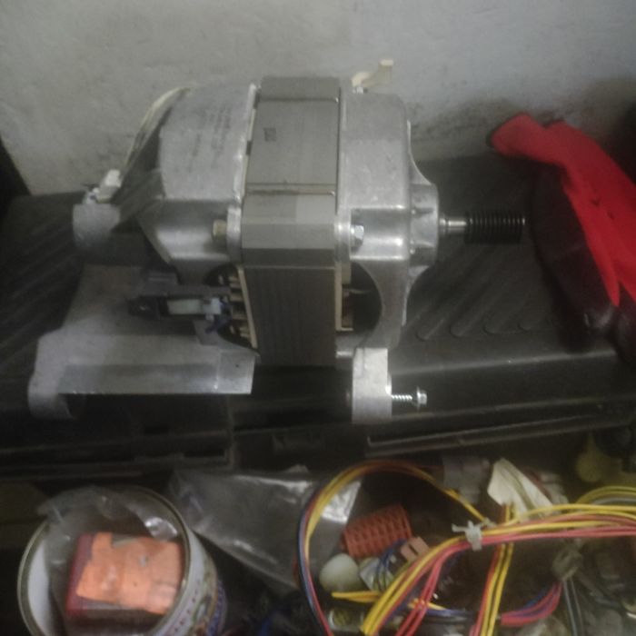 Silnik pralki Electrolux