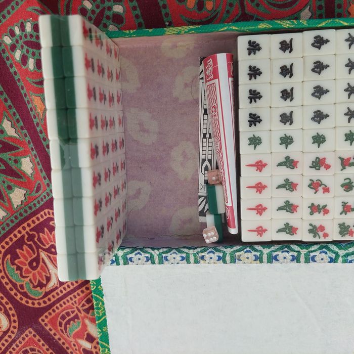 Mahjong portátil - Novo selado