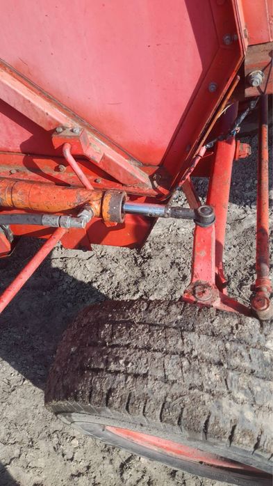 Комбайн Massey-ferguson 187
