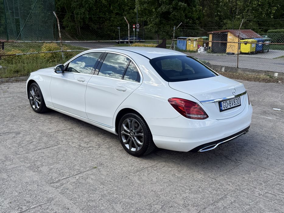 MERCEDES-BENZ W205 C200 / Polski Salon / ILS /Apple CarPlay / Doinwestowany!