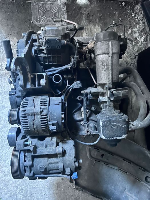 Мотор б/у  віддам  за скільки не жалко.