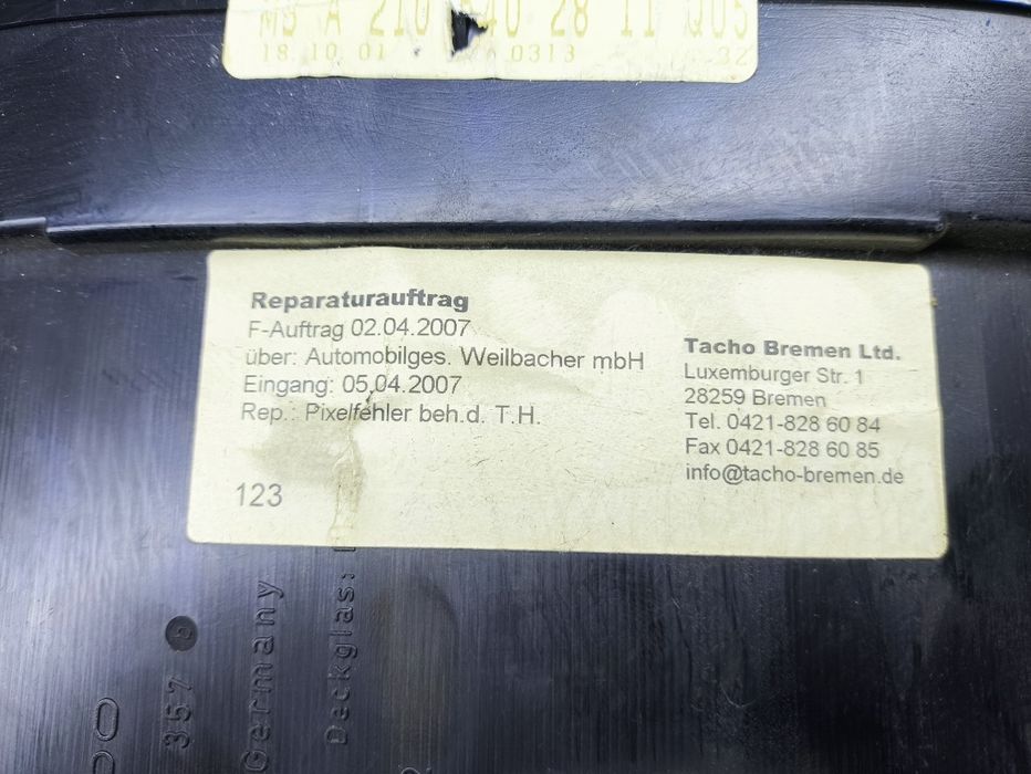 щиток приборів приборка  Mercedes w210 E-class Мерседес w210 оригінал