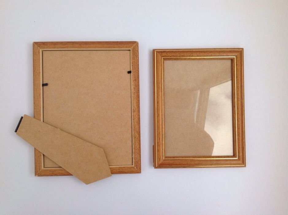 Porta retratos conjunto de 2 em madeira com detalhe dourado