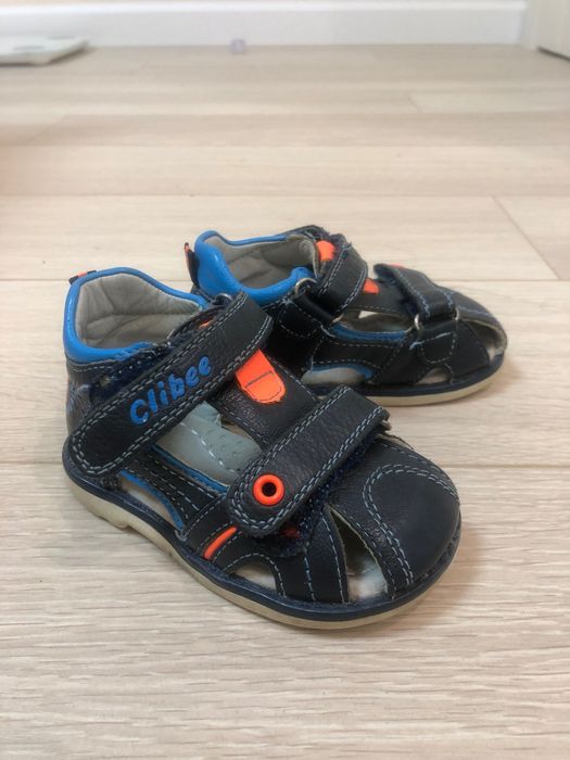 Босоніжки дитячі ( 12,3 см. устілка) розмір 20