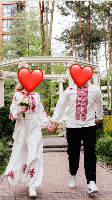 Весільний комплект для пари / вишита сукня та чоловіча вишиванка
