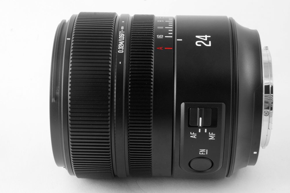 Об'єктив Brightin Star AF 24mm f/1.8 STM байонет Sony FE