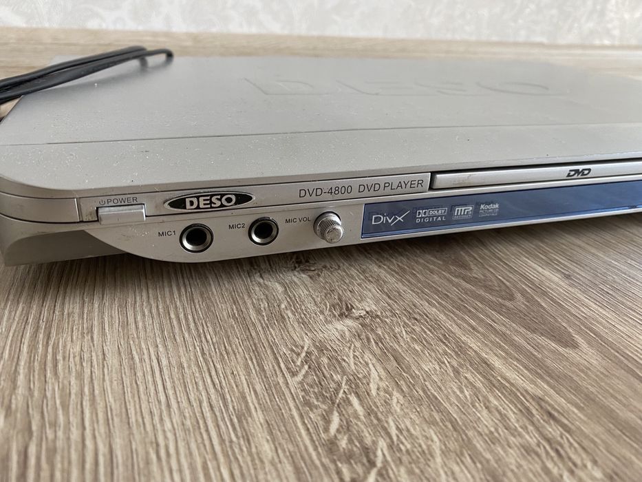 ДВД-4800 програвач Deso