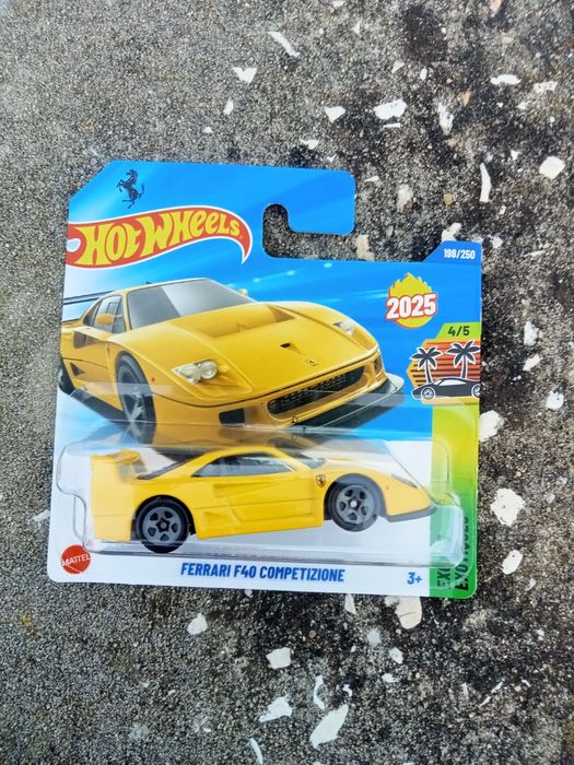 Ferrari F40 Competizione hotwheels