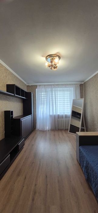 Продам 1 к.квартиру  з ремонтом ПЗР