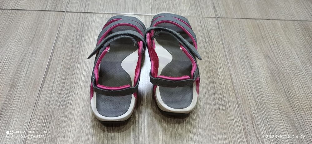 Quechua sandały buty
