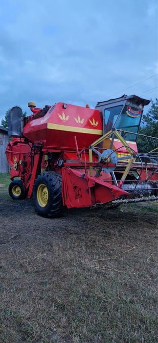 Продається комбайн НИВА