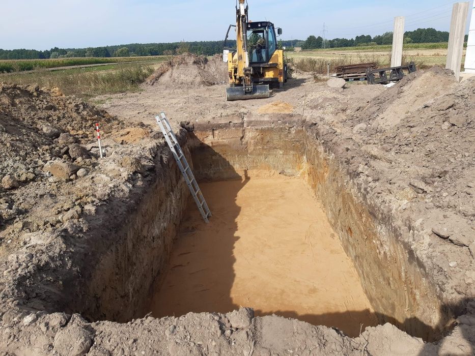 Usługi Wynajem Koparko ładowarka,  Koparka,  Wywrotka, Minikoparka