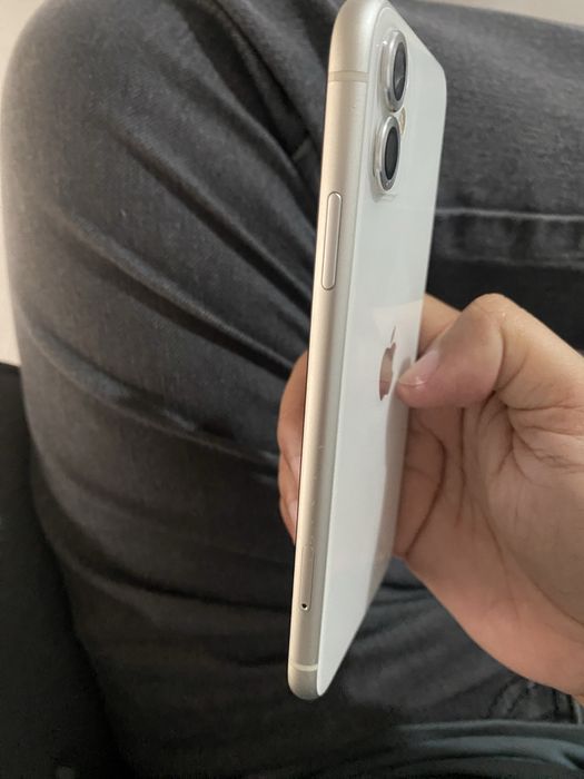 Iphone 11 128gb bem estimado