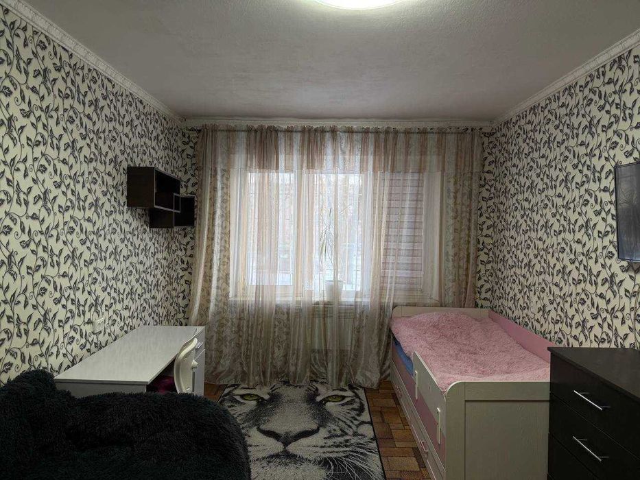 1 комнатная квартира на ул. Добровольского. Косметический ремонт!