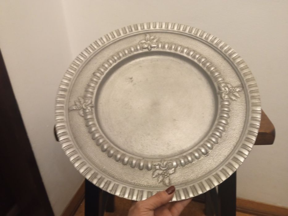 Terrina e prato de estanho
