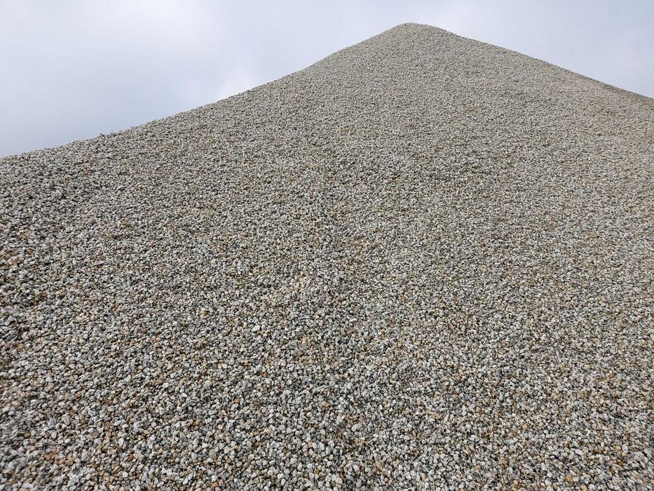 Do ogrodu na opaski alejki dekoracje granit 8-16 żwir granitowy