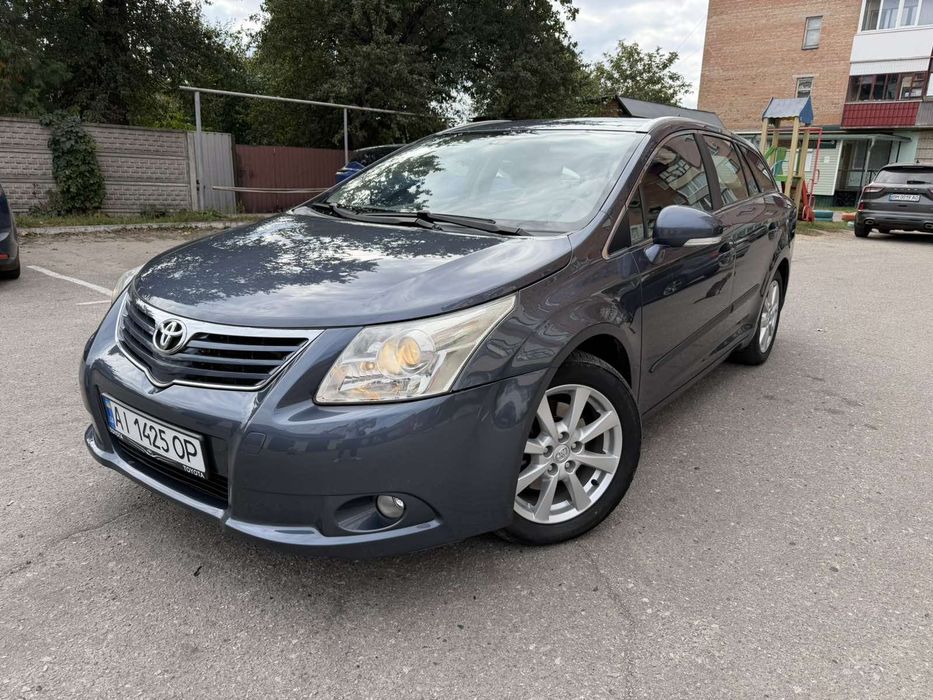 Toyota Avensis у відмінному стані