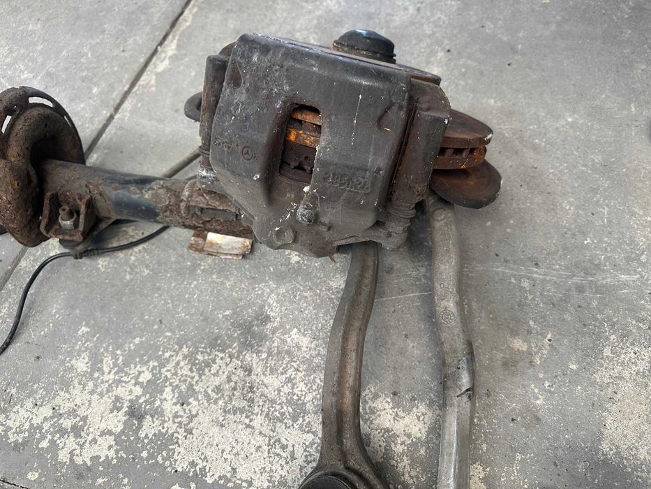 Manga Eixo E Suspensão Completa Mercedes-Benz W204 (8200198016)
