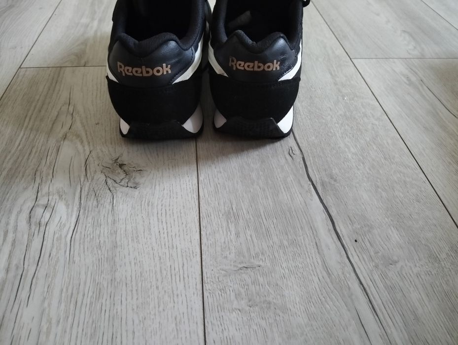 Жіночі красовки Reebok37.5р.24см нові