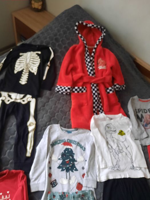 Pizamki i szlafrok dla chlopca 98/104