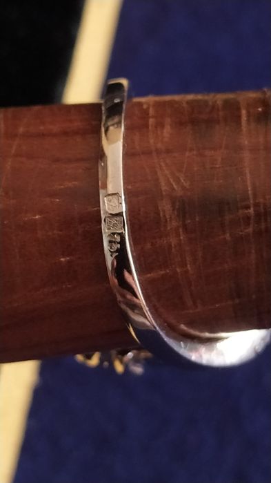 Anél de ouro branco