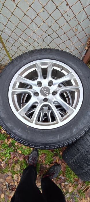 Q7.Podana cena dotyczy kompletu kół.Koła 18 z oponami zimowymi.