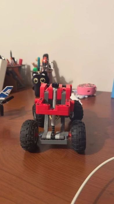 Lego Technic Rally Truck