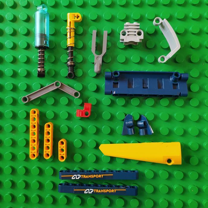 Lego Technic . трансмиссия, балки, поштучно. Оригинал