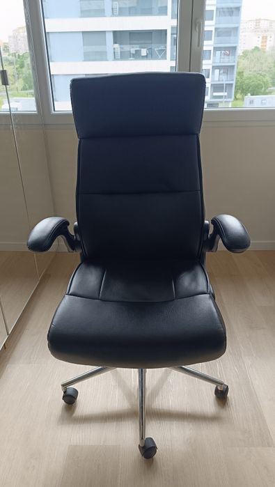 Cadeira de executivo duke STAPLES tecido sintético