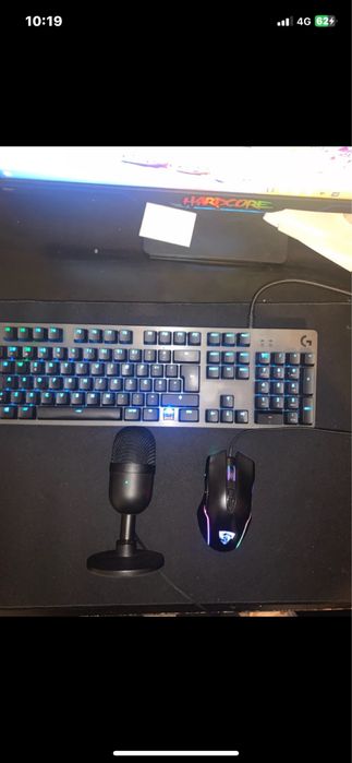 Teclado  rato e microfone  – Ótimo Negócio!