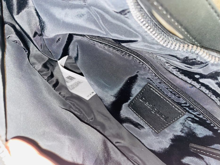 Сумка desigual оригінал  як нова