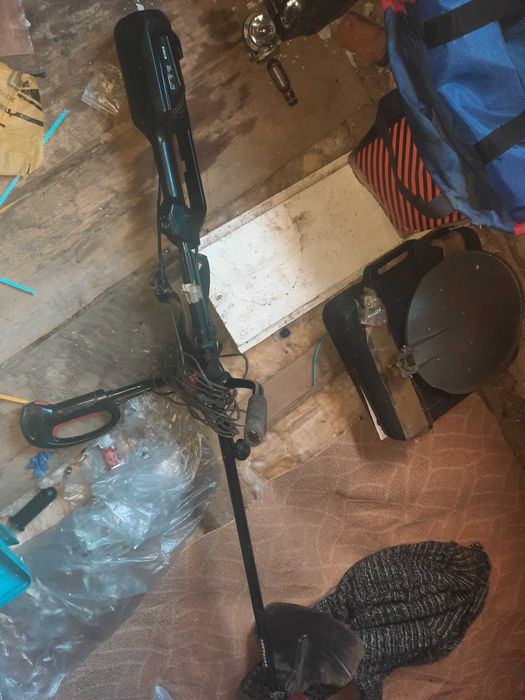 Трімер бензиновий.трімер електрични.