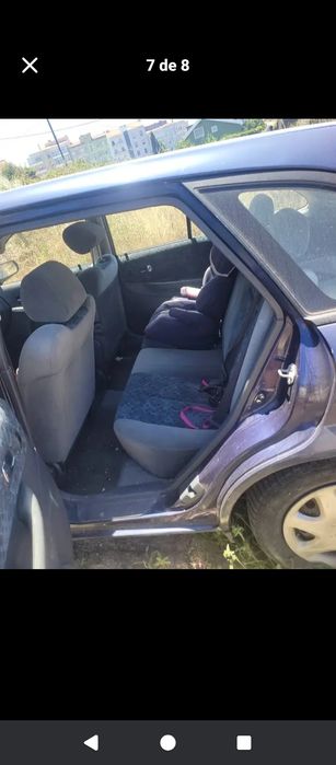 Mazda 323 1.3 | Ano 2000 | Para reparar ou peças — photo 2
