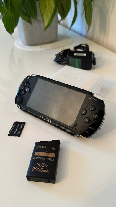 Sony PSP 1000 Desbloqueada + Carregador + Cartão Memória