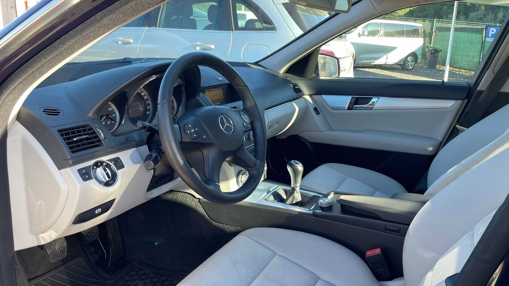 Mercedes-Benz C220 CDi Avantgarde BlueEfficiency NACIONAL