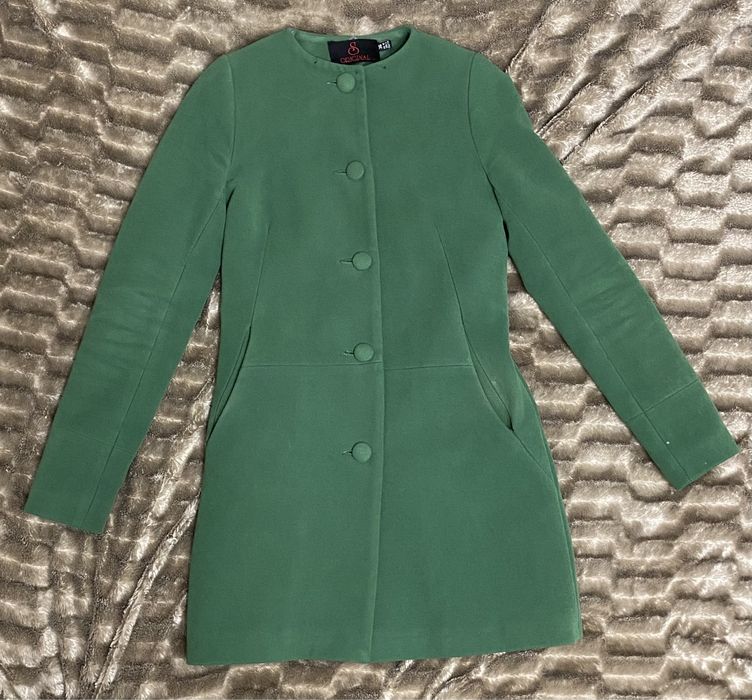 Жіноче пальто 36р.