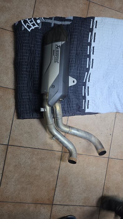 Escape akrapovicrace  ducati  multistrada v4s