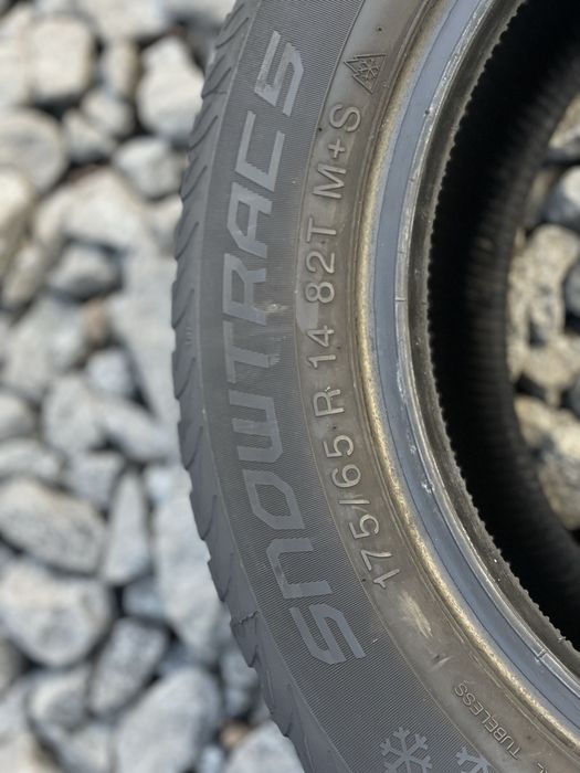 Продам комплект зимових шин Vredestain 175/65 R14