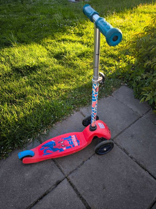 Hulajnoga spider man